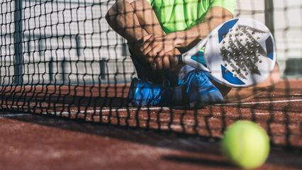 Miniature Joueur de Padel avec une raquette