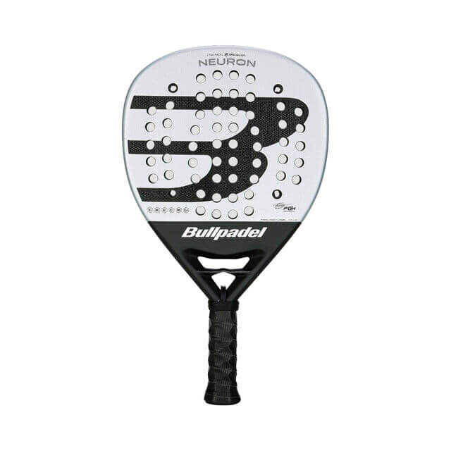 raquette de Padel de couleur noir et blanc avec le logo de Bullpadel au milieu en noir